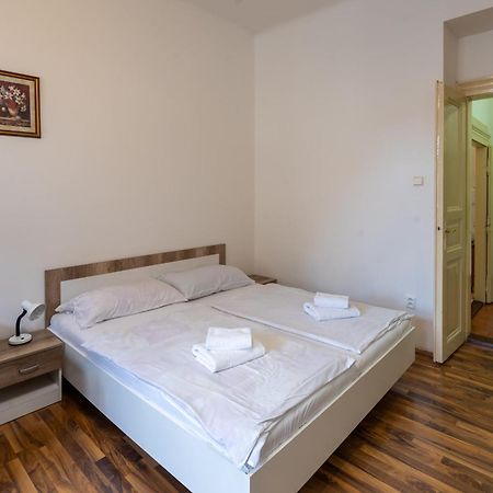 Downtown Apartments Praga Exterior foto
